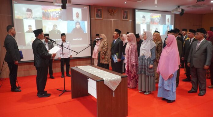 Rektor Lantik 52 Pejabat Akademik UIN Raden Fatah