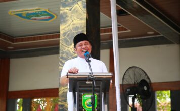 Peringatan Harlah Muslimat dan Fatayat NU, Gubernur Deru Titip Pesan Syukur dan Sabar