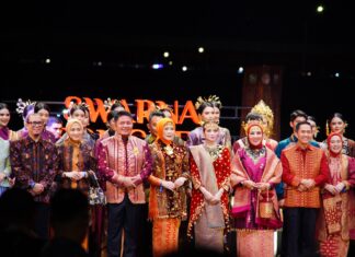 Swarna Songket Nusantara Diplomasi Budaya dari Palembang
