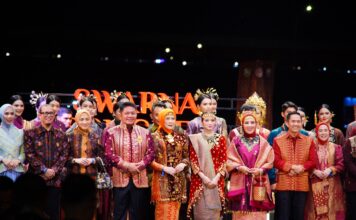 Swarna Songket Nusantara Diplomasi Budaya dari Palembang