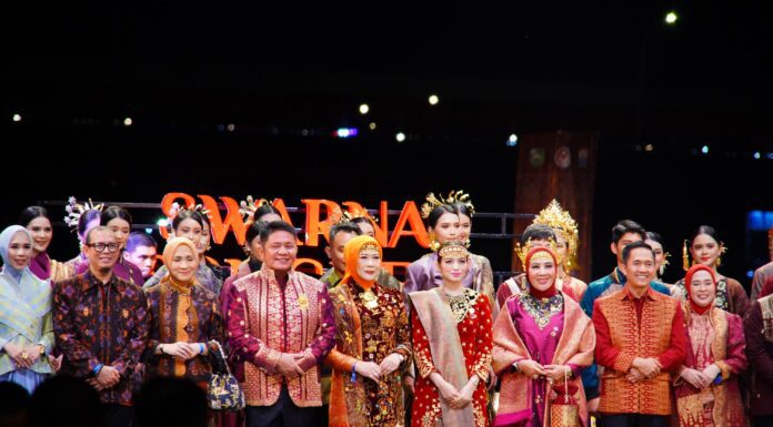 Swarna Songket Nusantara Diplomasi Budaya dari Palembang