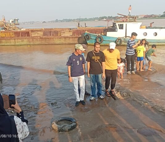 Batu Ampar dan Kutukan di Sungai Musi