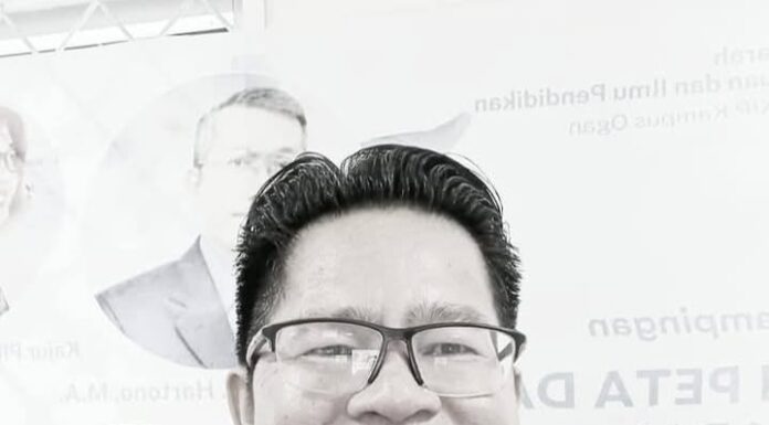 Mengangkat Batang Terendam Kampung Dulmuluk Warisan yang Terkoyak oleh Komodifikasi