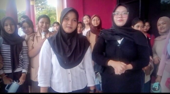 Gelora Semangat Sultan dari Panggung Teater