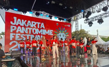 Dua Pantomimer Palembang Meriahkan JakMime Fest 2025