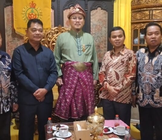 Kesultanan Palembang Darussalam Siap Bersinergi dengan DPRD Bangka Selatan dalam Pembahasan Pakaian Adat
