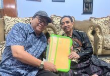 Lengkung Pelangi di Ujung Senja