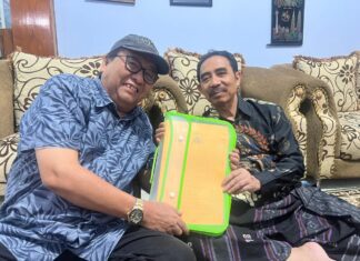 Lengkung Pelangi di Ujung Senja