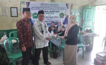 Estafet Kepemimpinan MI Najahiyah Palembang Hafni Zahara Resmi Gantikan Ali Amin
