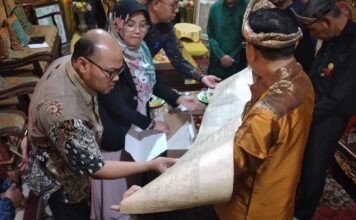 Jaga Warisan Leluhur, Dinas Perpustakaan Palembang Gandeng Kesultanan Digitalisasi Naskah Kuno