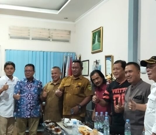 Di Balik Ringkasan Klarifikasi: Menelusuri Jejak Kericuhan Rapat Wali Murid SMKN 4 Palembang