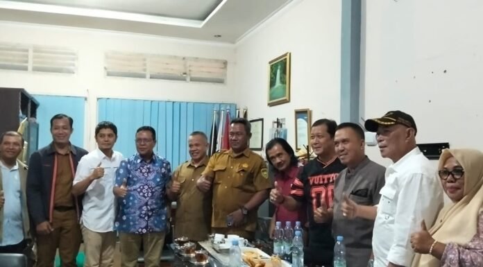 Di Balik Ringkasan Klarifikasi: Menelusuri Jejak Kericuhan Rapat Wali Murid SMKN 4 Palembang
