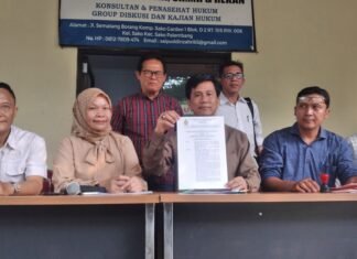 YPLP PT PGRI Sumsel Resmi PTDH Rektor Universitas PGRI Palembang Bukman Lian