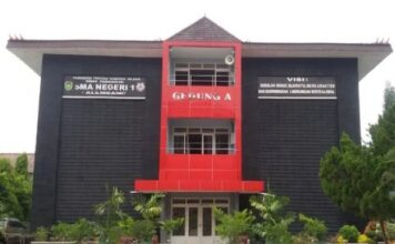 Di Tengah Ekonomi Sulit, Kepsek dan Komite SMAN 1 Palembang Tetap Restui Studi Lapangan Rp3,6 Juta ke Jawa